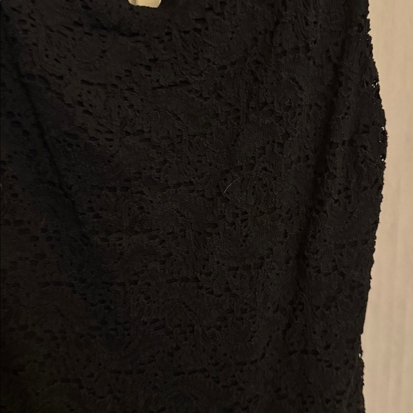 Banana Republic Black Textured Sleeveless Top Size Small EUC - Picture 2 of 4